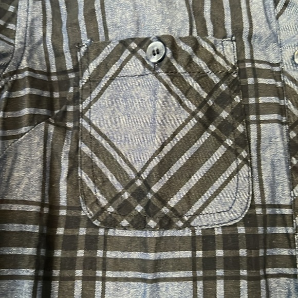 Adam Levine long sleeve button down top for women. Size S - Picture 4 of 6